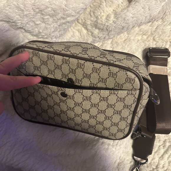 Purse - Picture 3 of 3